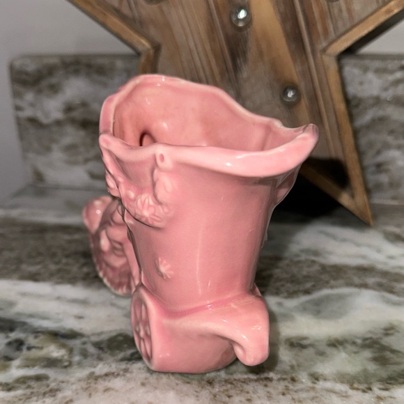 Vintage Cherub Pink Vase - Picture 2 of 6